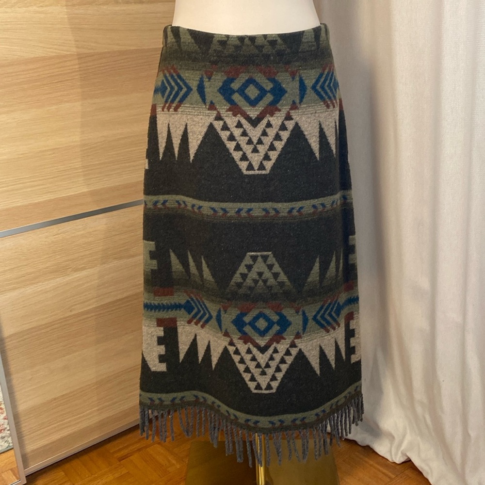 True Grit Women’s Blanket Fringe Skirt Size 8 Southwestern Tribal Wool Blend - Picture 11 of 17